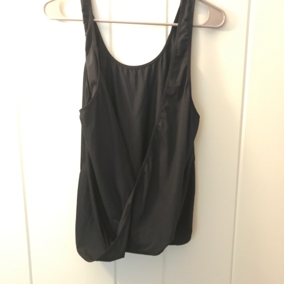 Fabletics workout tank - Picture 3 of 5